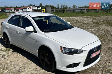 Хетчбек Mitsubishi Lancer 2012 в 