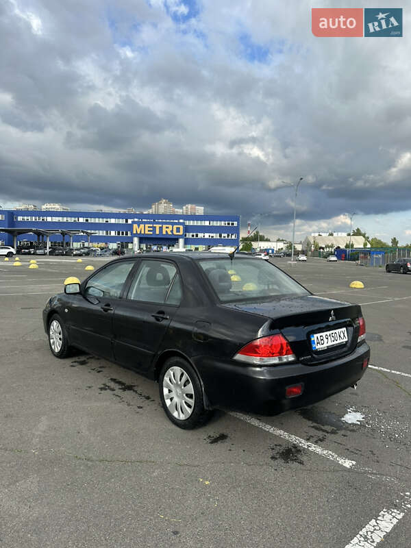Седан Mitsubishi Lancer 2007 в Киеве