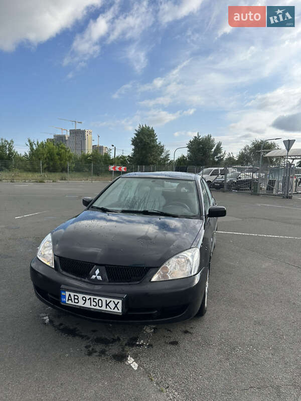 Седан Mitsubishi Lancer 2007 в Киеве