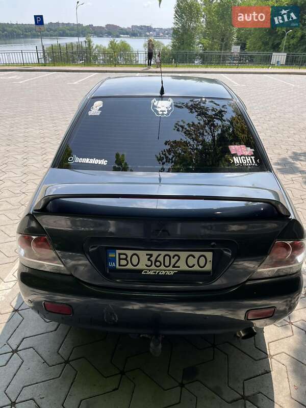 Седан Mitsubishi Lancer 2004 в Тернополе