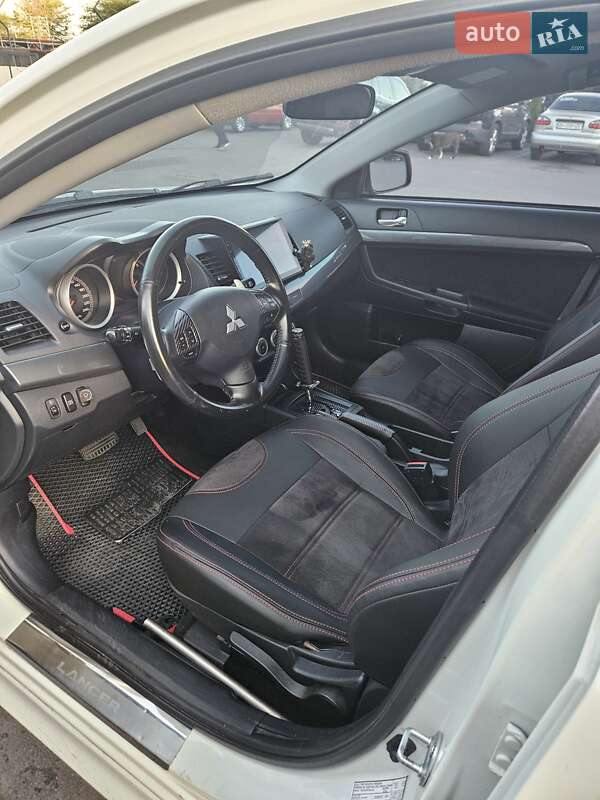 Хэтчбек Mitsubishi Lancer 2009 в Одессе