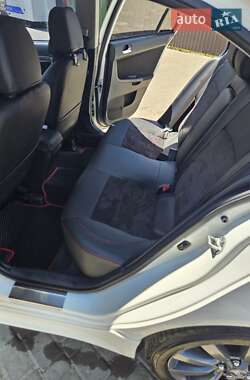 Хэтчбек Mitsubishi Lancer 2009 в 