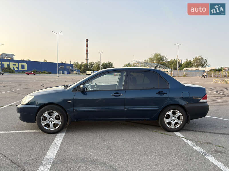 Седан Mitsubishi Lancer 2008 в Днепре