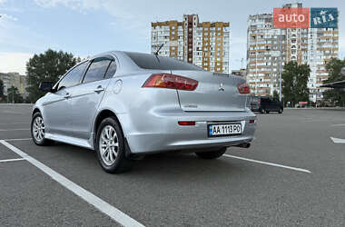 Седан Mitsubishi Lancer 2011 в 