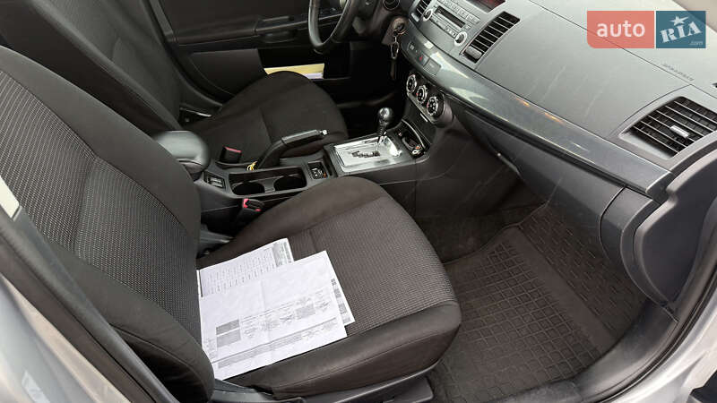 Седан Mitsubishi Lancer 2011 в Києві фото 13 Седан Mitsubishi Lancer 2011 в Києві
