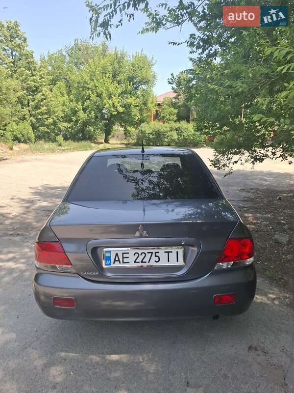 Универсал Mitsubishi Lancer 2004 в 