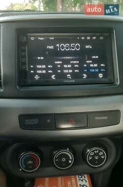 Седан Mitsubishi Lancer 2011 в 