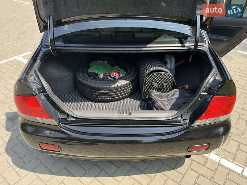 Седан Mitsubishi Lancer 2008 в Киеве