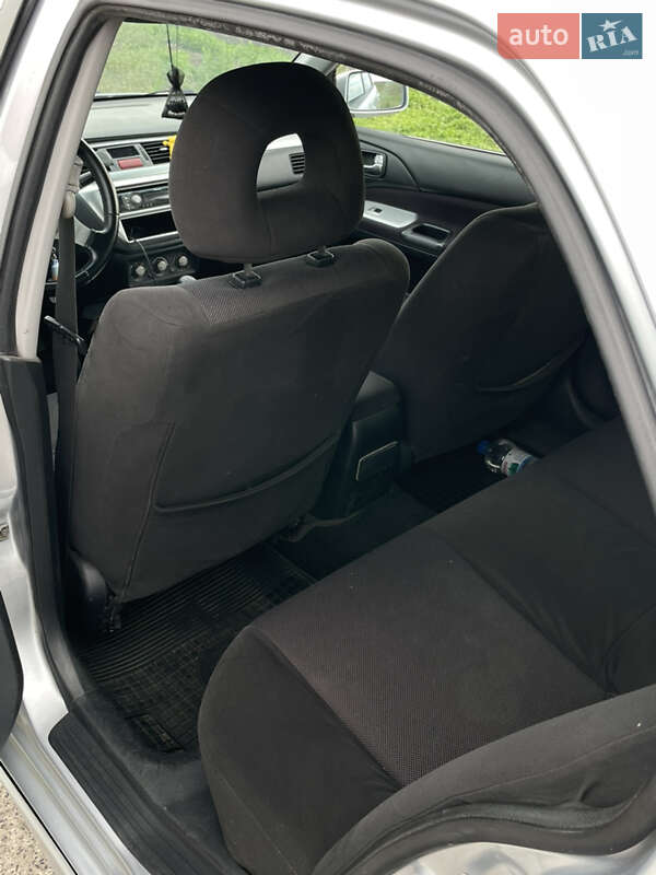 Седан Mitsubishi Lancer 2006 в Кагарлыке