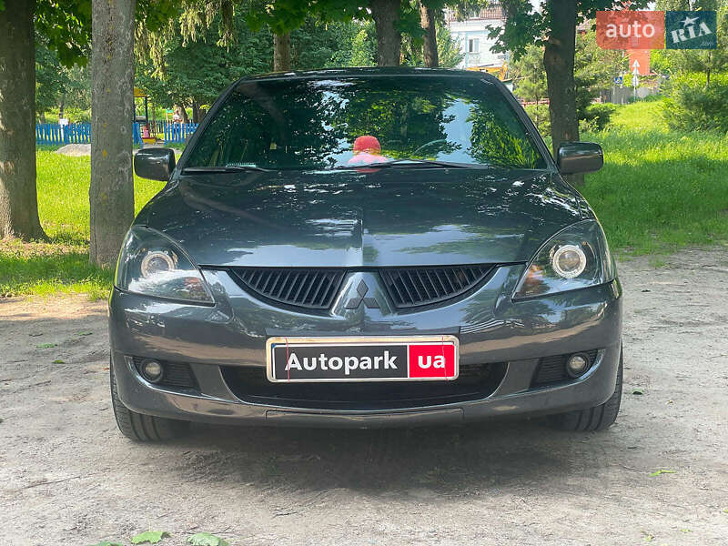 Седан Mitsubishi Lancer 2003 в Киеве