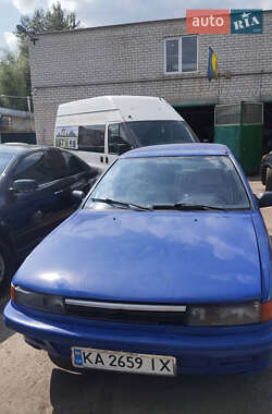 Седан Mitsubishi Lancer 1989 в Києві