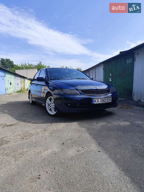 Седан Mitsubishi Lancer 2006 в Киеве