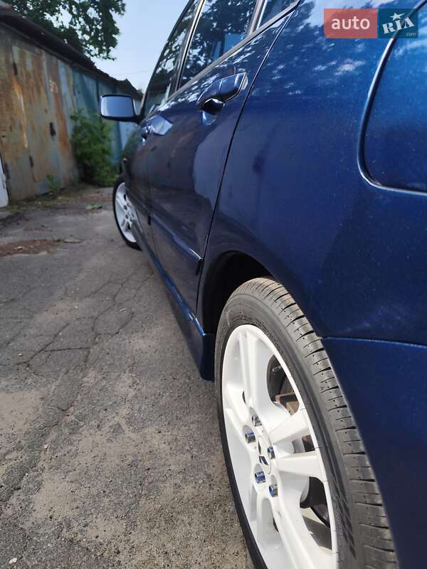 Седан Mitsubishi Lancer 2006 в Киеве