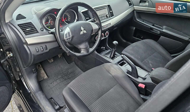 Седан Mitsubishi Lancer 2012 в Николаеве