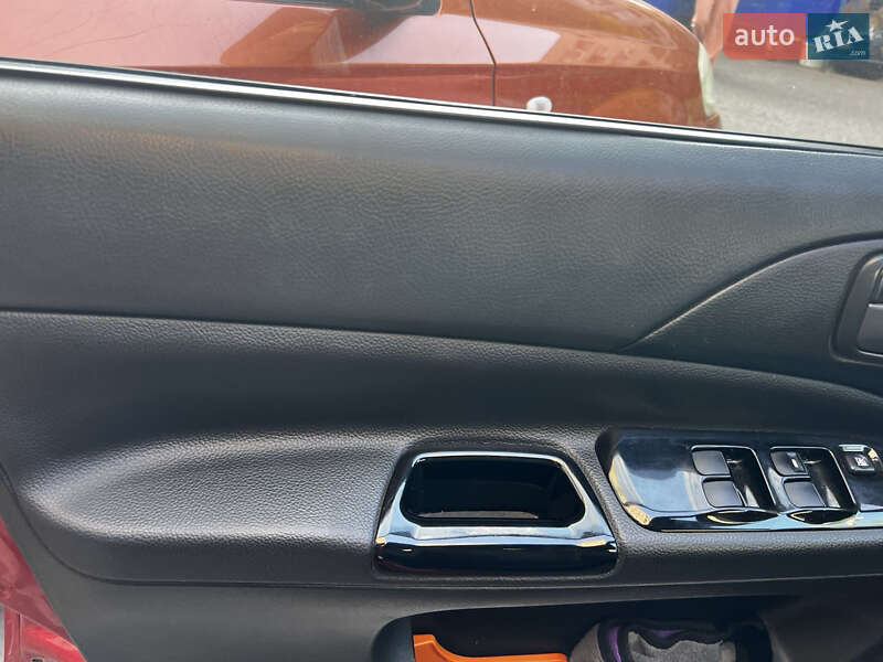 Седан Mitsubishi Lancer 2006 в Львові