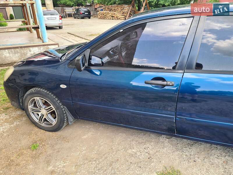 Седан Mitsubishi Lancer 2005 в Мукачево