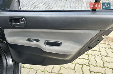 Седан Mitsubishi Lancer 2004 в 