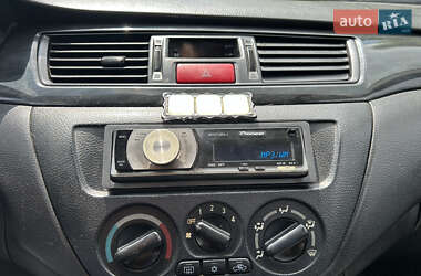 Седан Mitsubishi Lancer 2004 в 