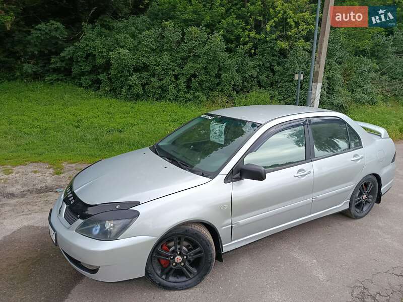 Седан Mitsubishi Lancer 2004 в Макарове фото 4 Седан Mitsubishi Lancer 2004 в Макарове