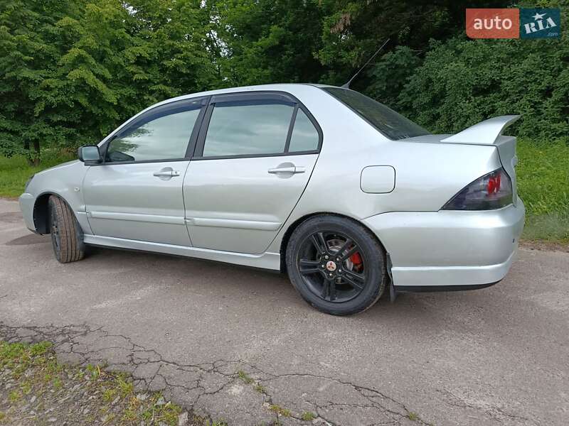 Седан Mitsubishi Lancer 2004 в Макарове фото 6 Седан Mitsubishi Lancer 2004 в Макарове