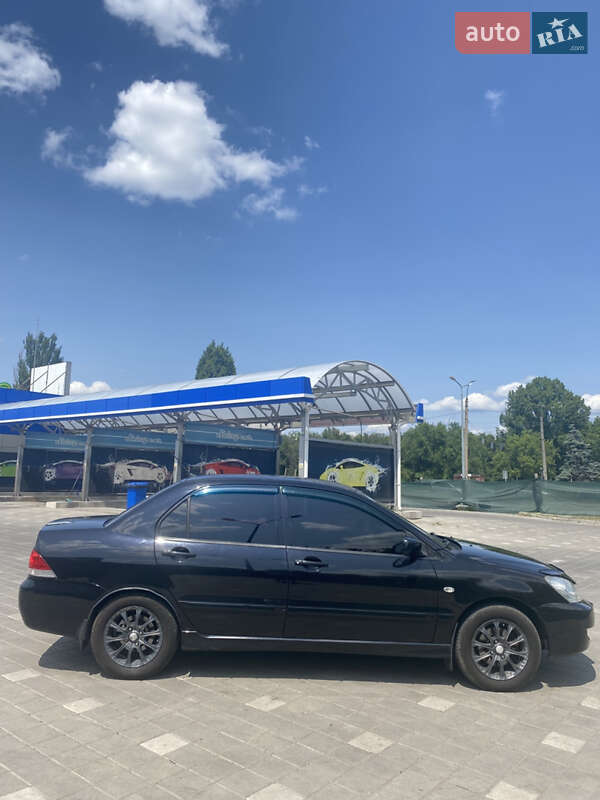 Седан Mitsubishi Lancer 2006 в Черкасах