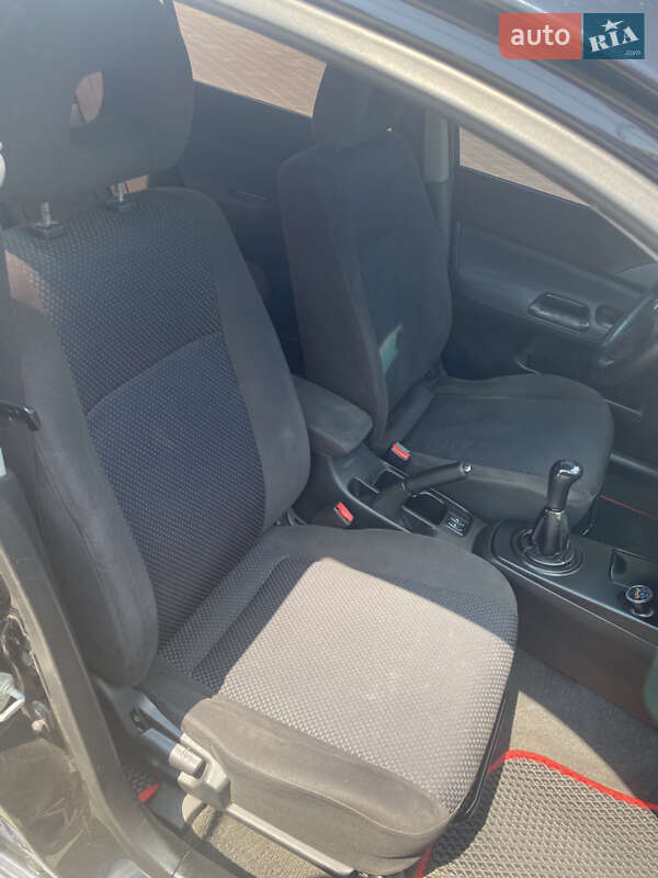 Седан Mitsubishi Lancer 2006 в Черкасах
