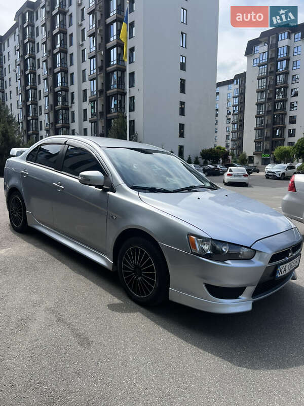 Mitsubishi Lancer 2014