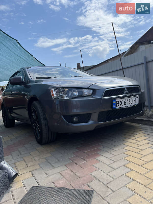 Седан Mitsubishi Lancer 2008 в Хмельницком