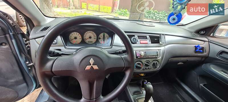 Седан Mitsubishi Lancer 2008 в Киеве