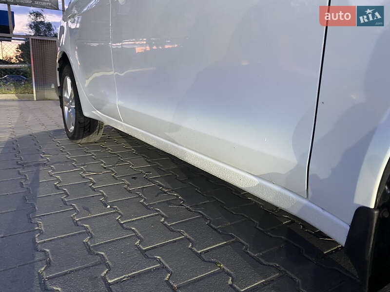 Седан Mitsubishi Lancer 2010 в Чернівцях