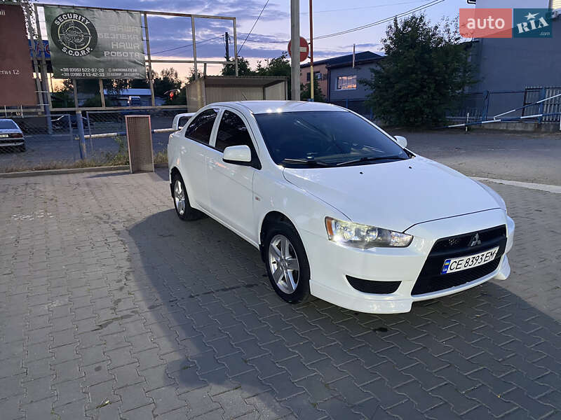 Седан Mitsubishi Lancer 2010 в Чернівцях