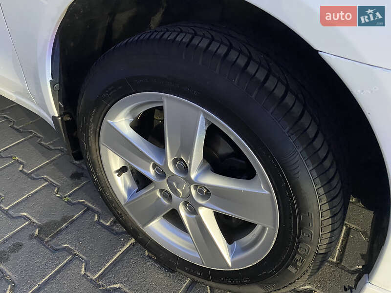 Седан Mitsubishi Lancer 2010 в Чернівцях