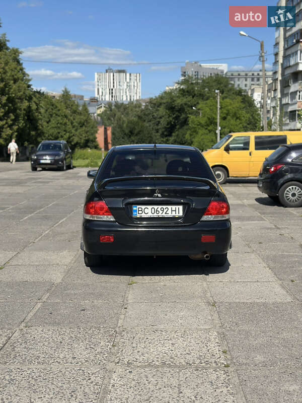 Седан Mitsubishi Lancer 2006 в Львове