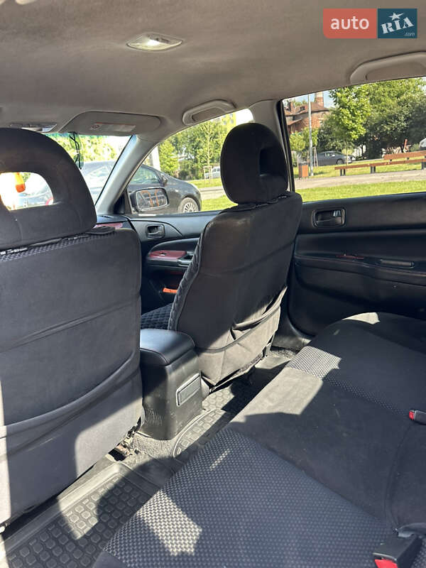 Седан Mitsubishi Lancer 2006 в Львове
