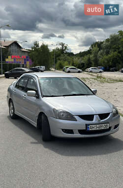 Седан Mitsubishi Lancer 2004 в 