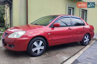 Седан Mitsubishi Lancer 2004 в Киеве
