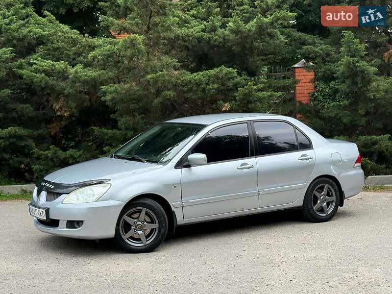 Mitsubishi Lancer 2004