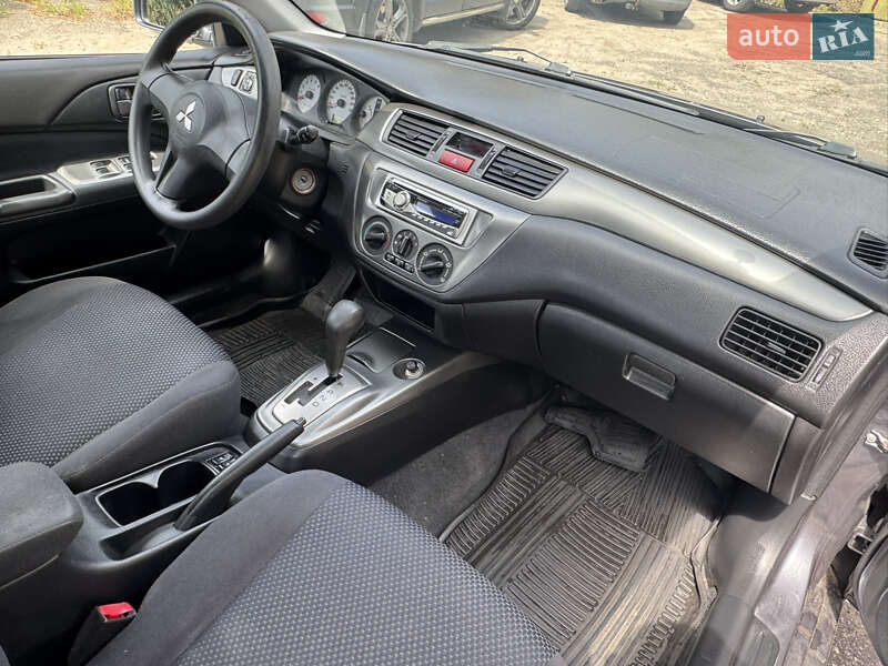 Седан Mitsubishi Lancer 2007 в Киеве