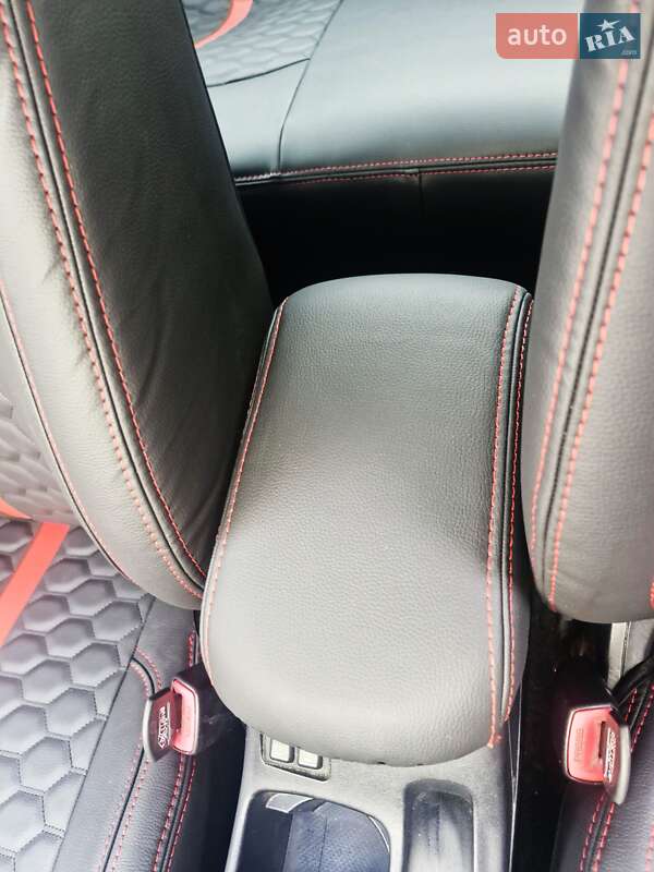 Седан Mitsubishi Lancer 2008 в Киеве