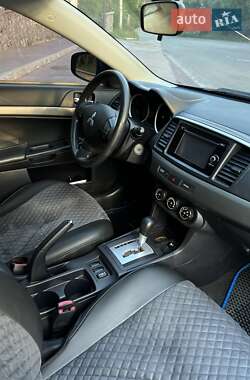 Седан Mitsubishi Lancer 2014 в 