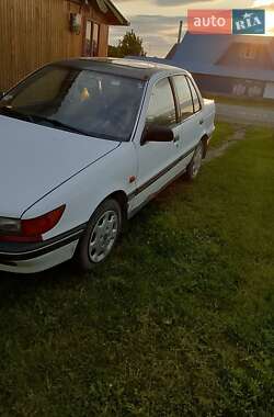 Седан Mitsubishi Lancer 1987 в 