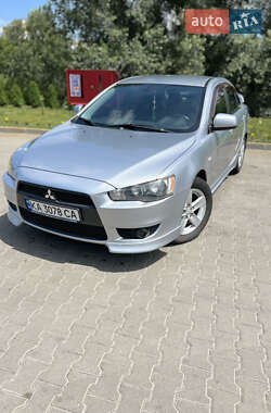 Седан Mitsubishi Lancer 2009 в Киеве