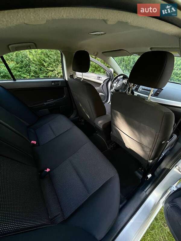 Седан Mitsubishi Lancer 2007 в Житомире