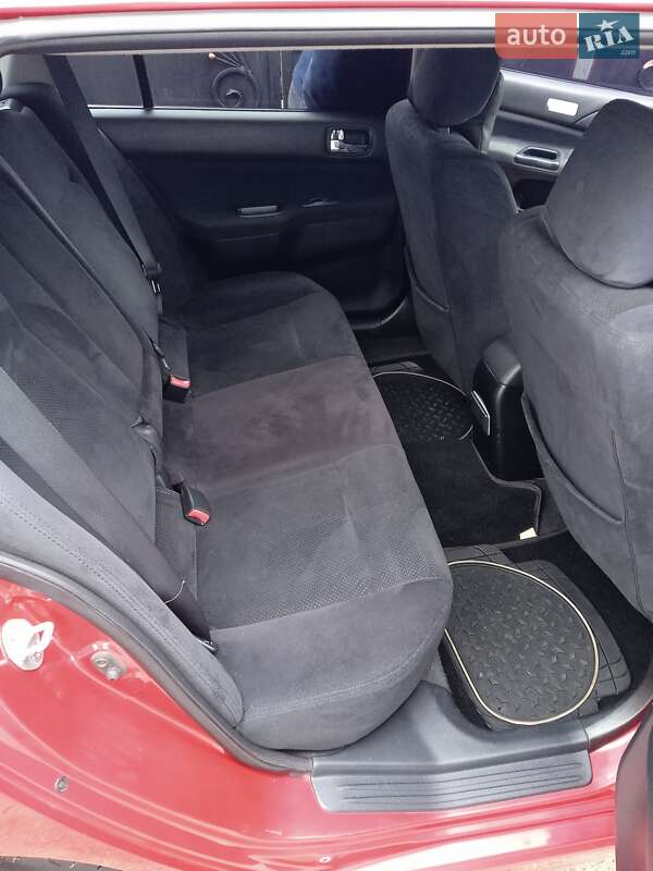 Универсал Mitsubishi Lancer 2004 в Вилково