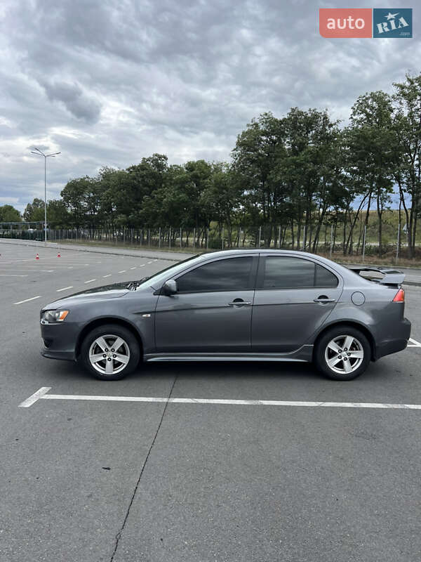 Седан Mitsubishi Lancer 2007 в Днепре