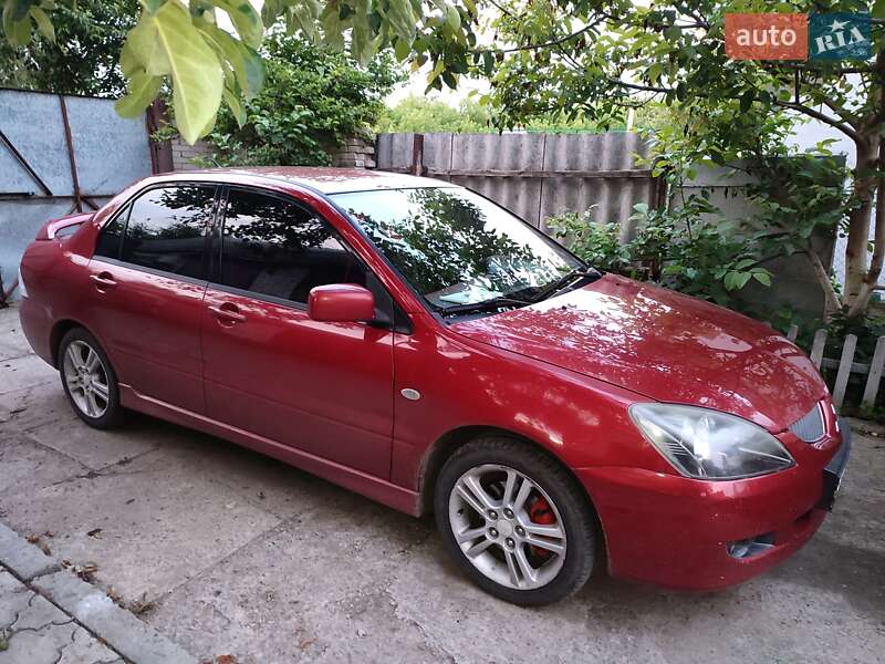 Седан Mitsubishi Lancer 2004 в Сумах