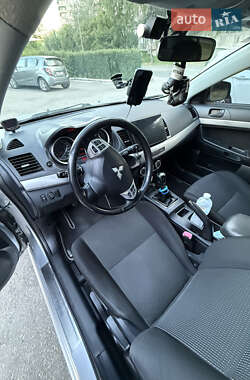 Хэтчбек Mitsubishi Lancer 2009 в 