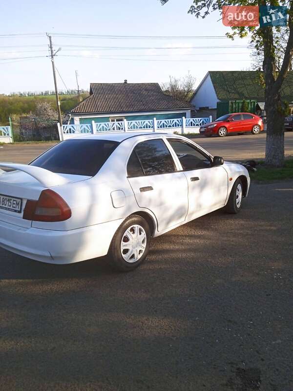Седан Mitsubishi Lancer 1996 в Бершади фото 9 Седан Mitsubishi Lancer 1996 в Бершади