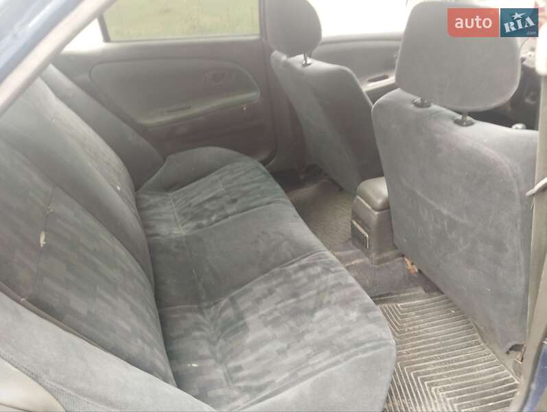Седан Mitsubishi Lancer 1996 в Луцке