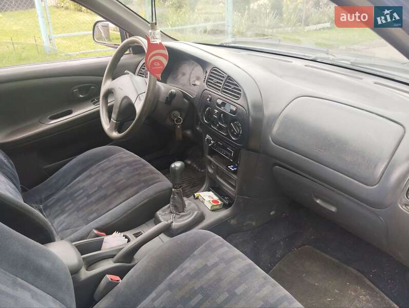Седан Mitsubishi Lancer 1996 в Луцке